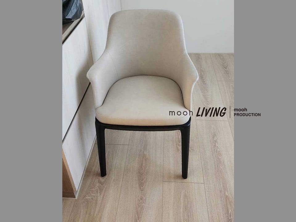 托倫斯｜扶手餐椅｜mooh Living 流行設計家具・墨禾製作