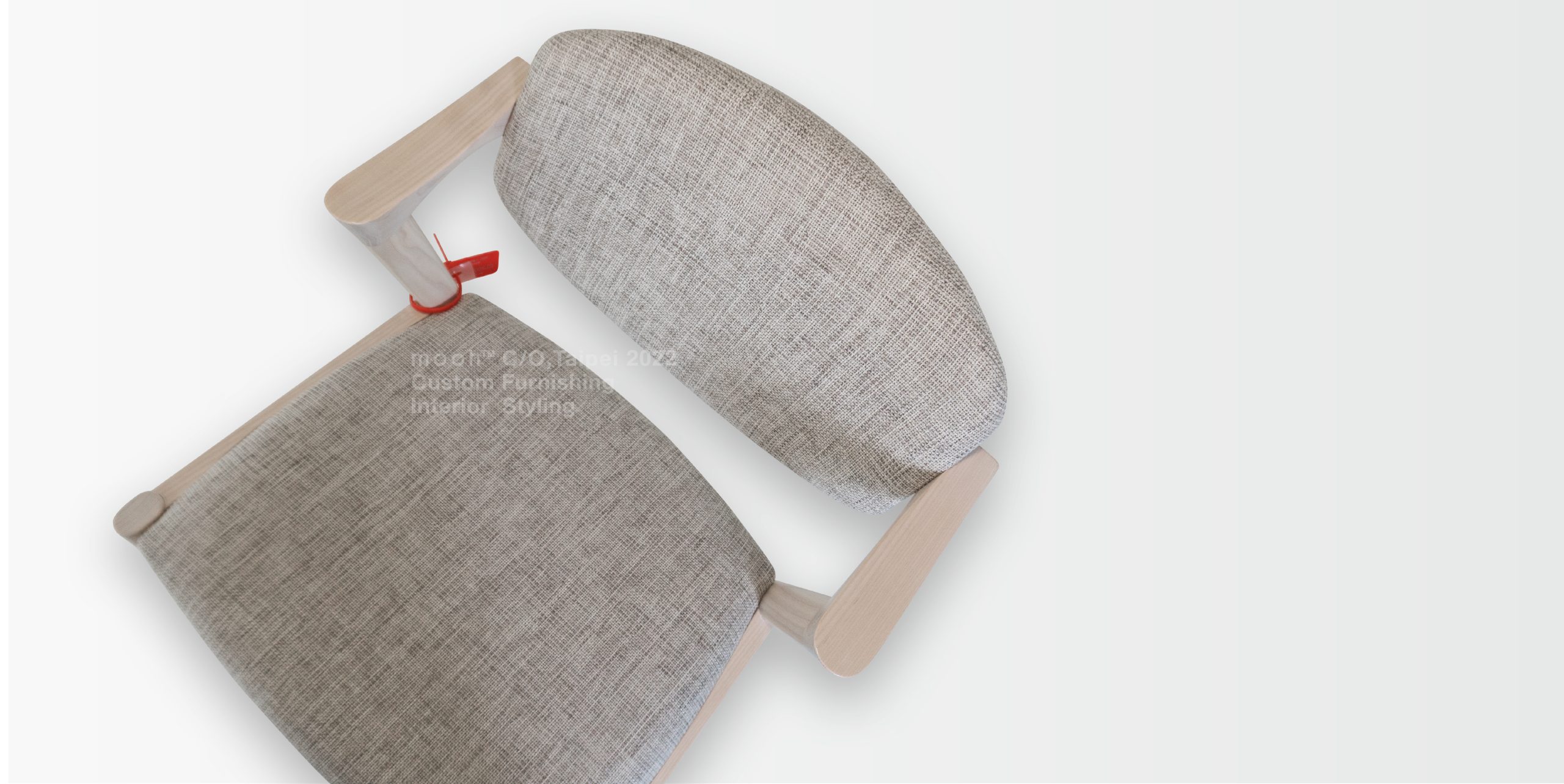 韋里亞｜扶手餐椅｜mooh Living 流行設計家具・墨禾製作