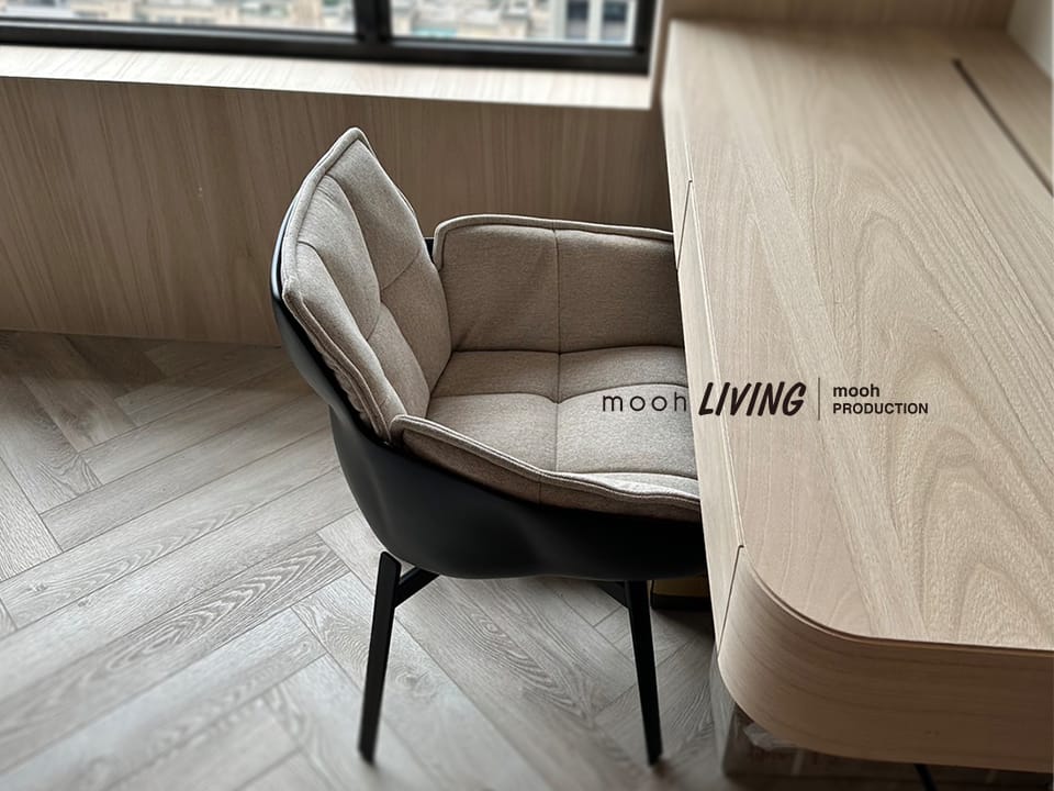 天鵝山｜扶手餐椅｜mooh Living 流行設計家具・墨禾製作