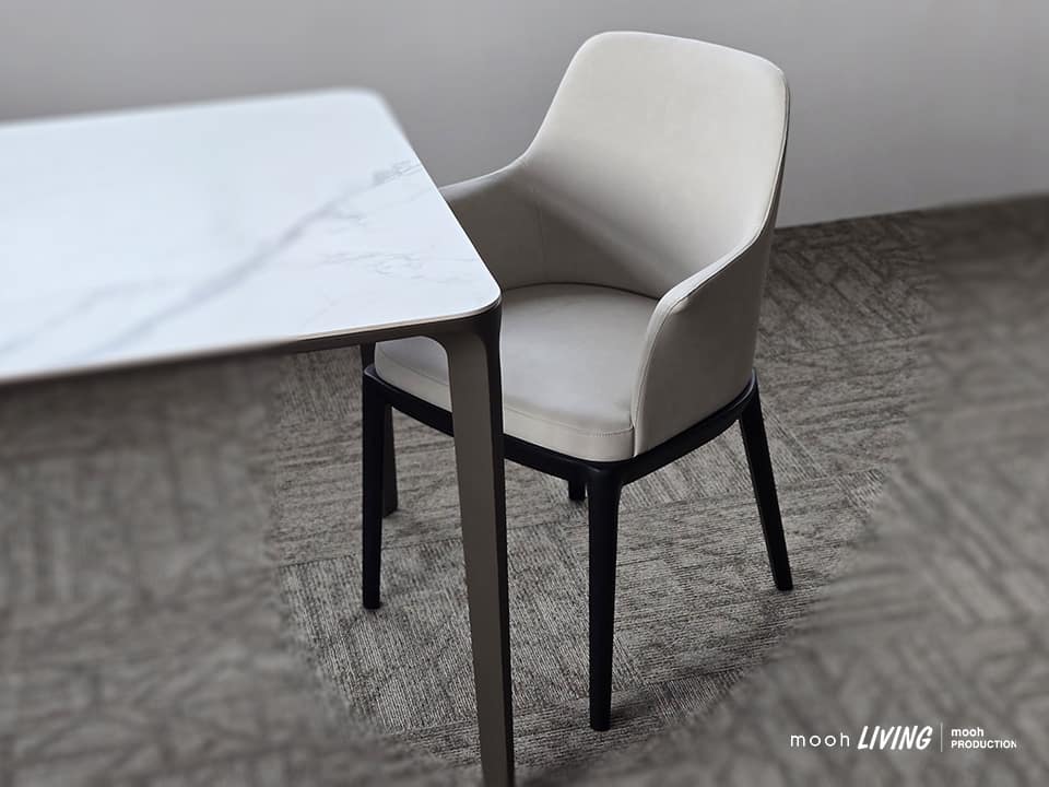 托倫斯｜扶手餐椅｜mooh Living 流行設計家具・墨禾製作