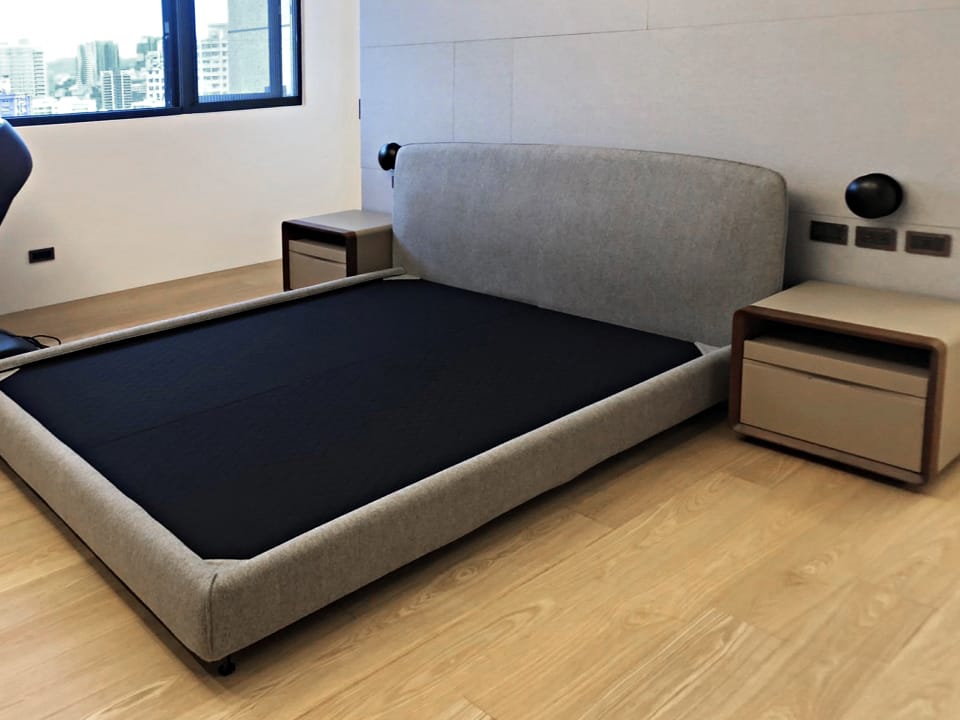 凱爾梅｜床頭櫃｜mooh Living 流行設計家具・墨禾製作