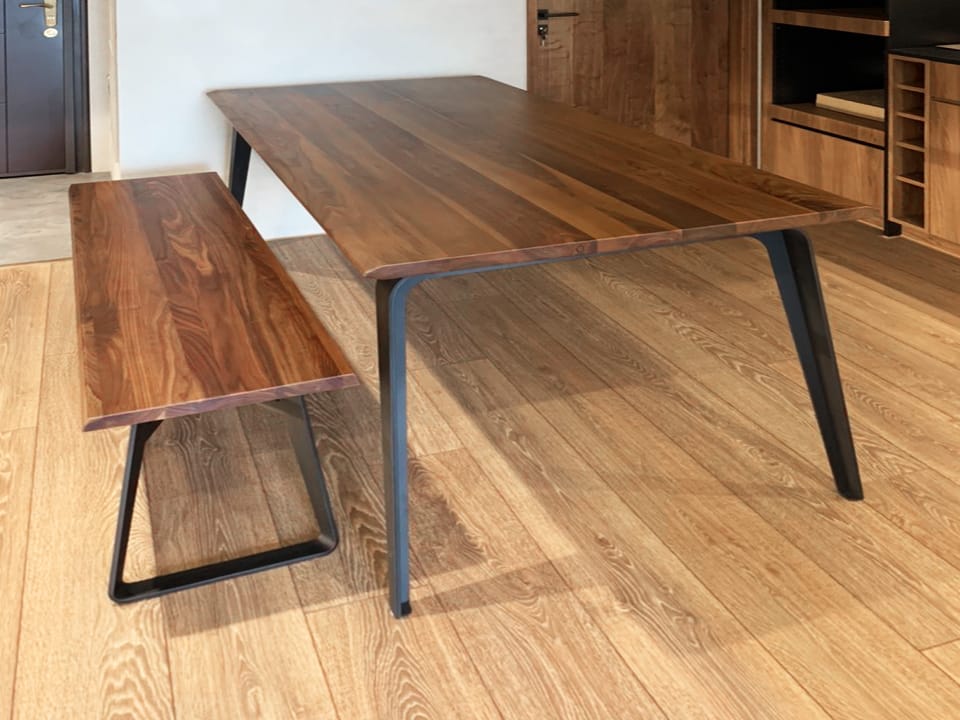 伯斯(實木)｜餐桌｜mooh Living 流行設計家具・墨禾製作